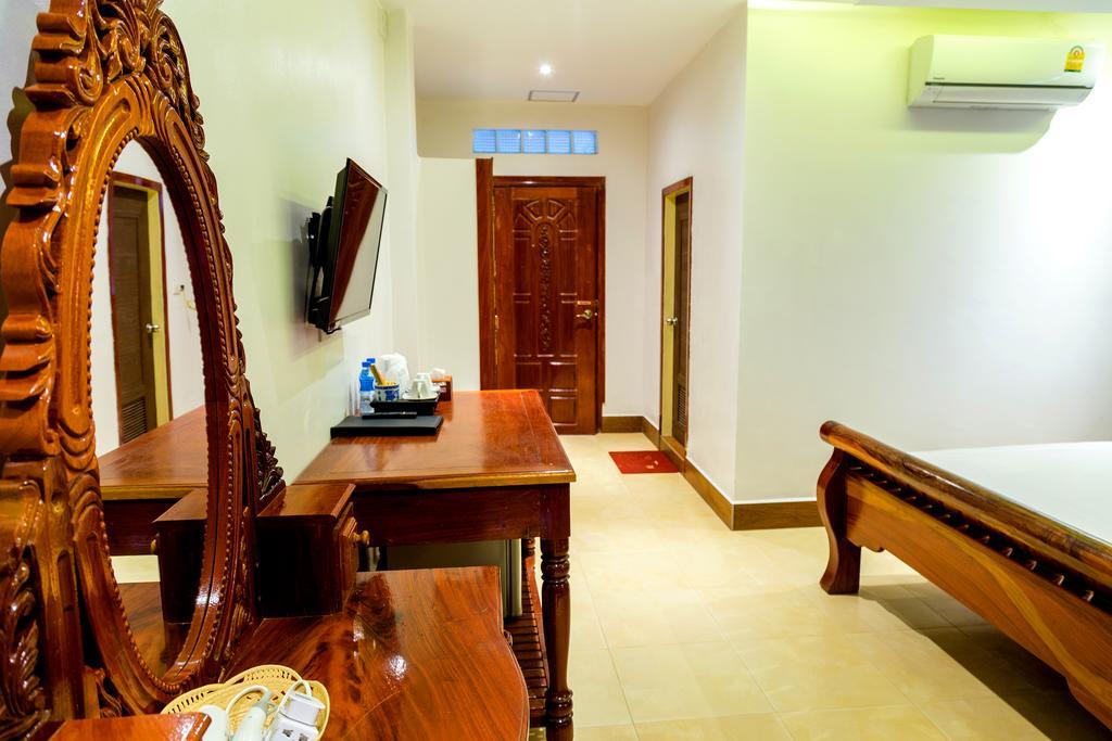 Ly Heng Chhay Hotel Paôy Pêt Kültér fotó
