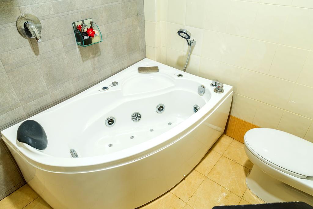 Ly Heng Chhay Hotel Paôy Pêt Kültér fotó
